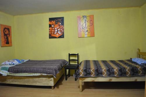 Albergue Latinos Brothers House