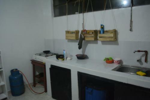 Albergue Latinos Brothers House