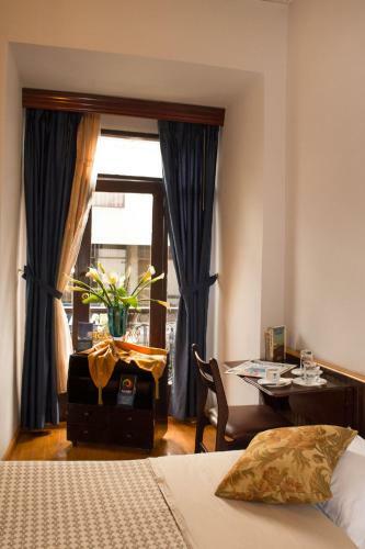 Hotel Montecarlo
