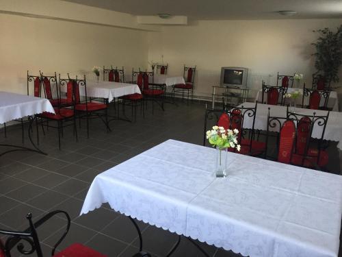 Hostal Penzi�n Stefarez 2