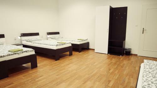 Hostel Folks