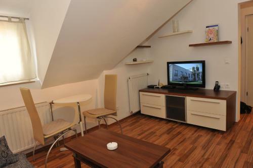 Apartamentos Studio Mija Tour As