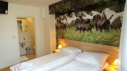 B&B By The Way