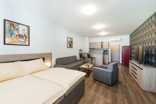 Barok Hotel And Apartments