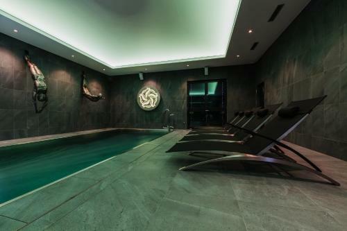 Barok Hotel And Apartments