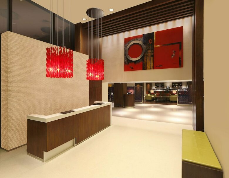 Hotel Muthoot Plaza