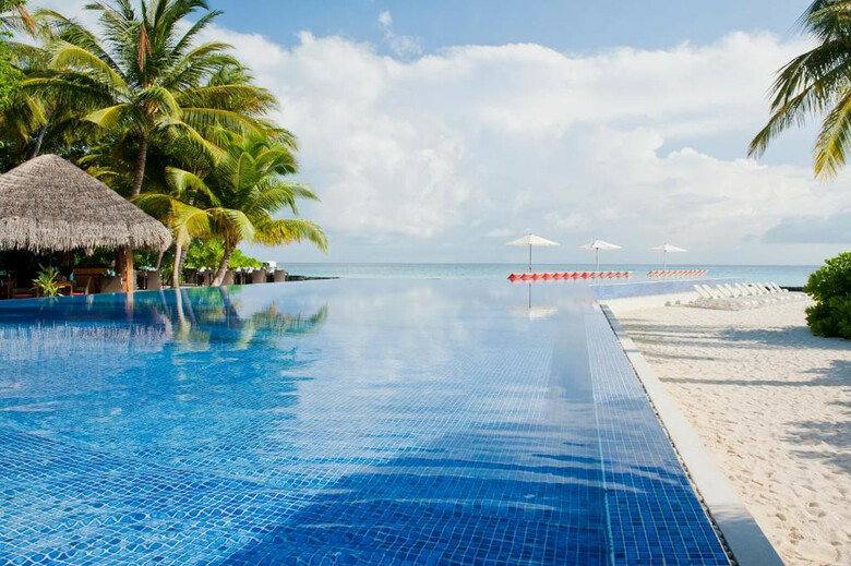 Hotel Kuramathi Maldives