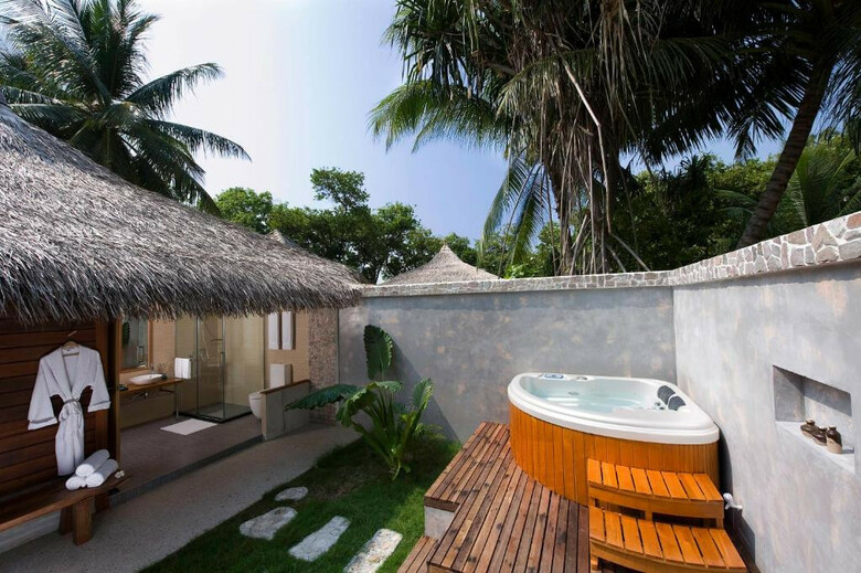 Hotel Kuramathi Maldives