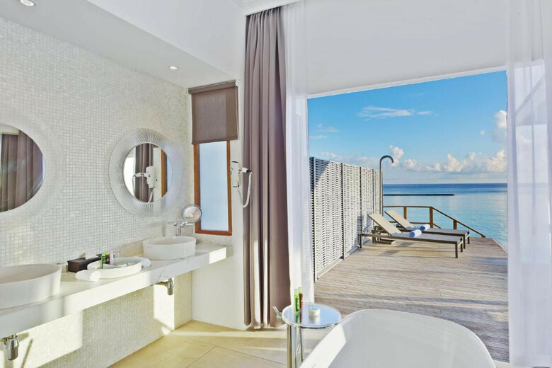 Hotel Kuramathi Maldives