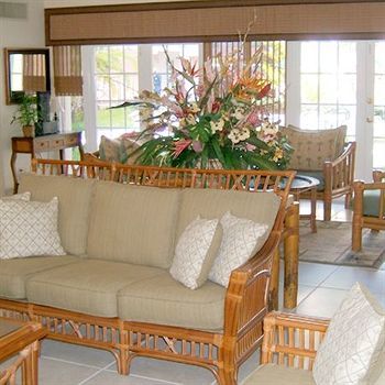 Hotel Castaways Resort And Suites