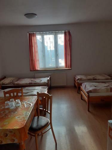 Albergue Ubytov?a Tavros