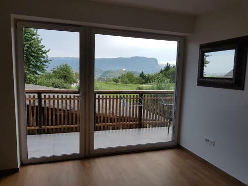Hostal Apartments Maria