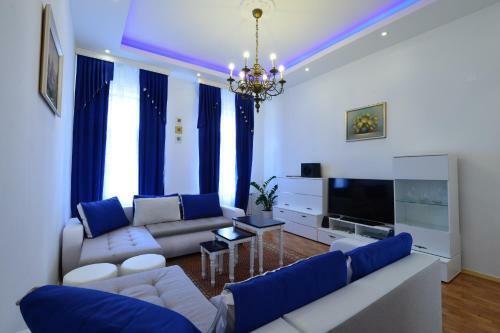 E&e Apartments