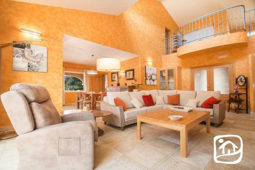 Abahana Villa Tina
