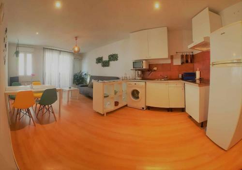 Apartamentos Tur�sticos La Golondrina