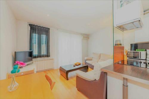 Apartamentos Tur�sticos La Golondrina