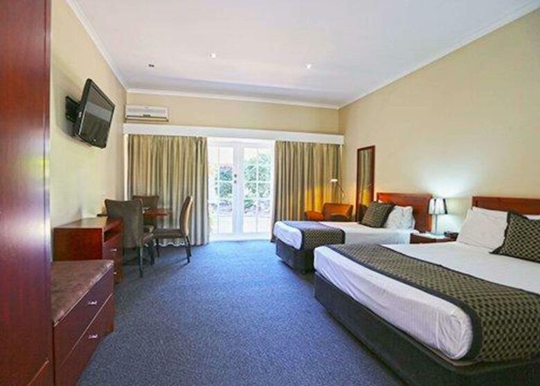 Quality Hotel Melbourne Airport