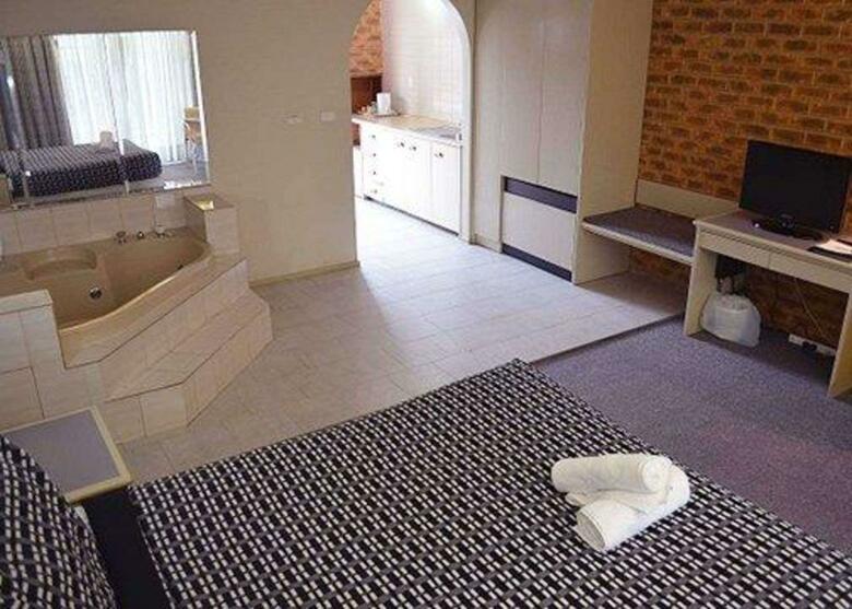 Quality Hotel Melbourne Airport