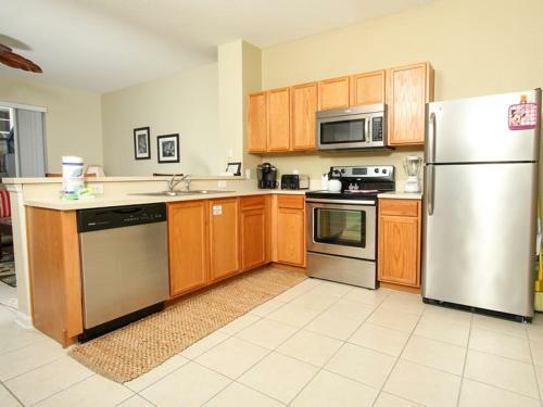 7668 Otterspool Apartment