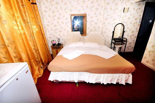 Al Qaid Hotel