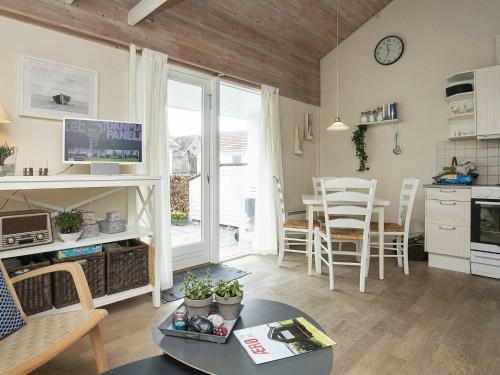 Holiday Home Paradiset III