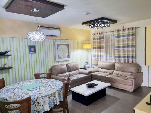 Apartamentos Amalfi Oasis Seaside Cebu