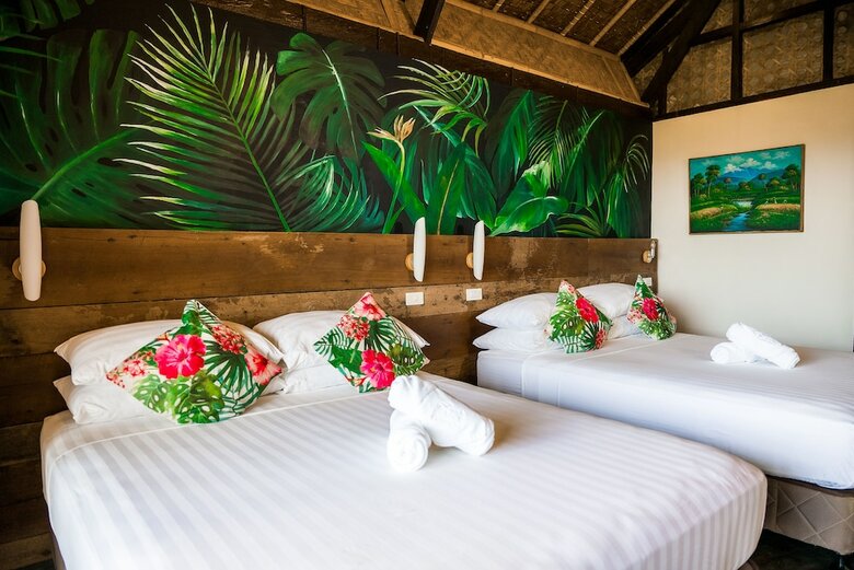 Hostal Fox & The Firefly Cottages