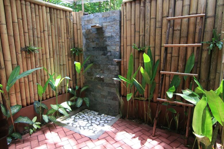 Hostal Fox & The Firefly Cottages