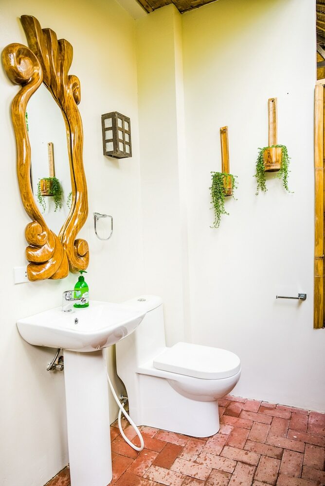 Hostal Fox & The Firefly Cottages