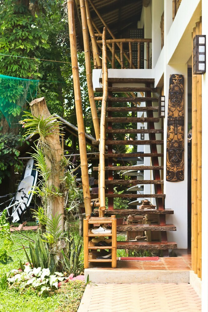 Hostal Fox & The Firefly Cottages