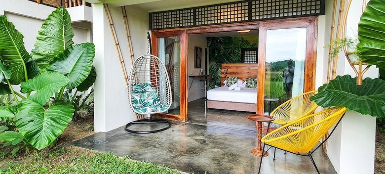 Hostal Fox & The Firefly Cottages