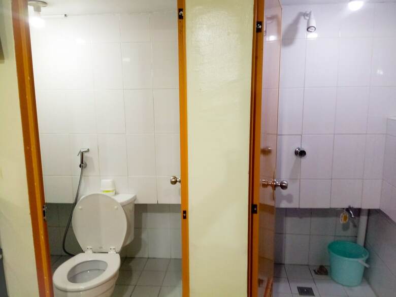 8hostel