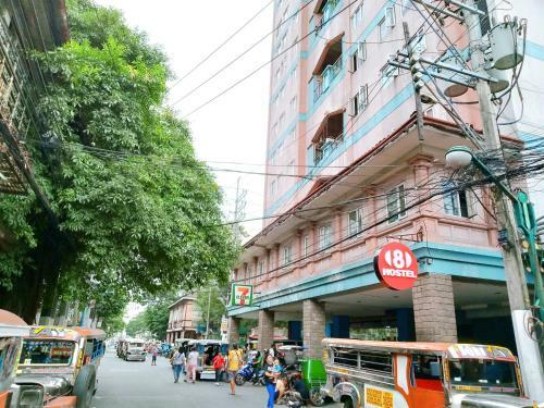 8hostel