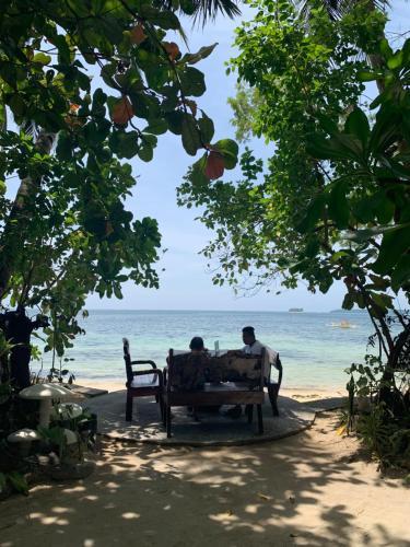 Hotel Patrick's On The Beach Resort