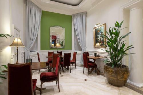 Hotel Orchid Garden Suites