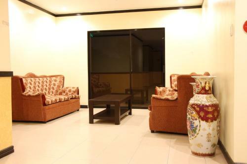 Imerex Plaza Hotel