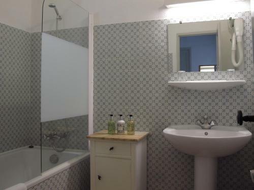 Hotel Cacharel