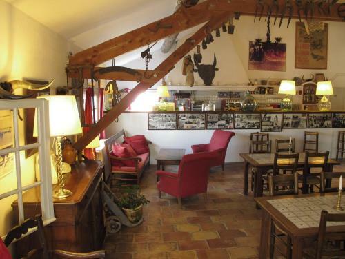 Hotel Cacharel