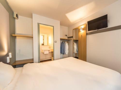 Hotel B&B H�tel Alencon Nord