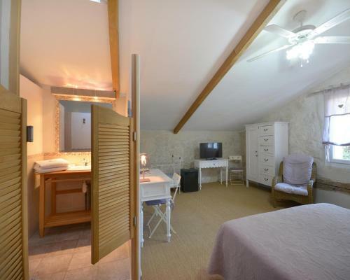 Bed & Breakfast Clos St Pierre De Fraisse