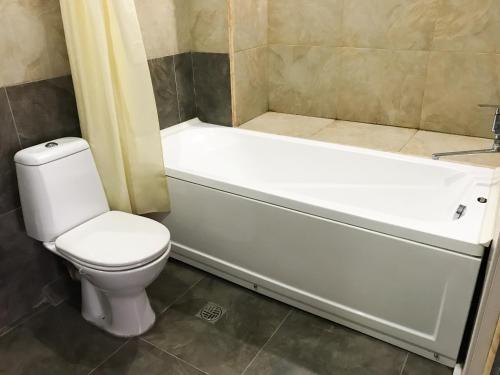 Hostal Guesthouse Abashidze 4