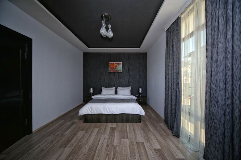 Continental Hotel