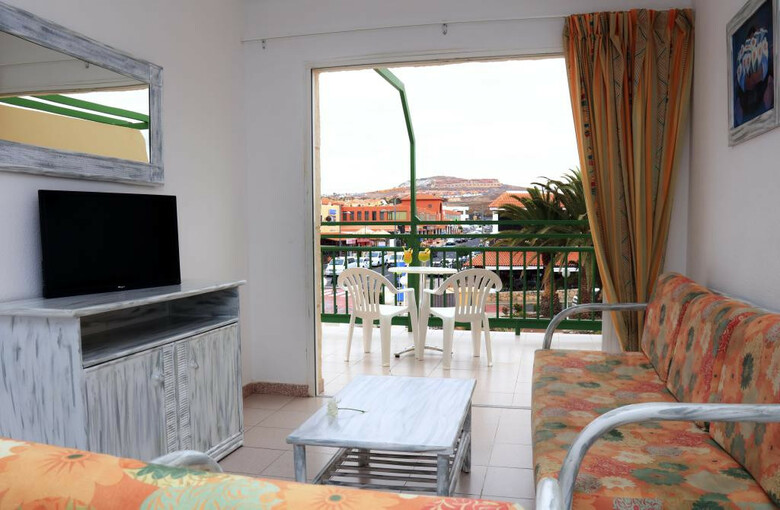 Apartamentos Caleta Garden