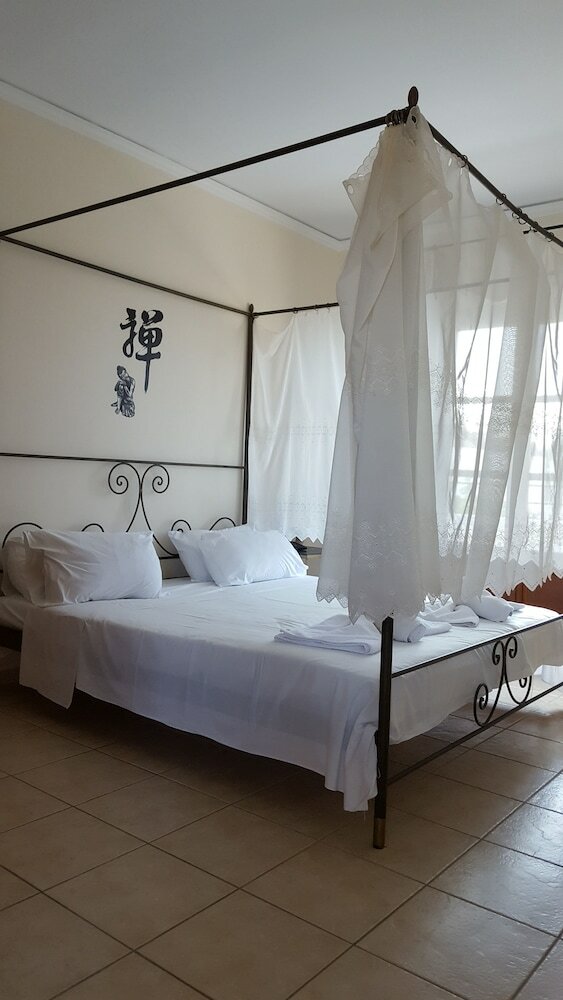 Hotel Amazones Village Suites