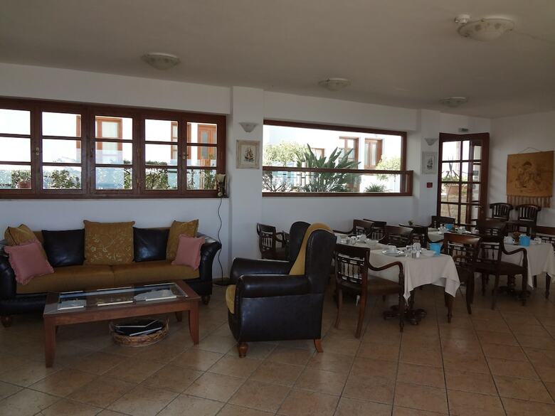 Hotel Amazones Village Suites