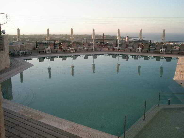 Hotel Amazones Village Suites