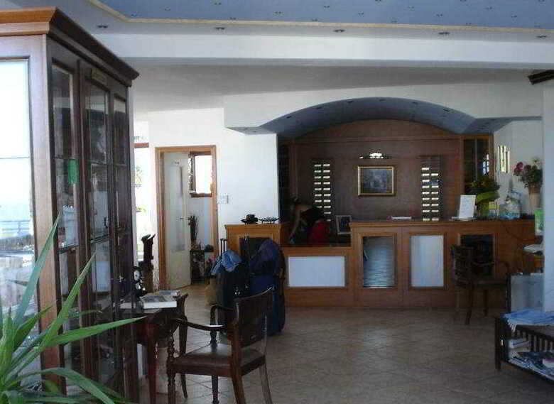 Hotel Amazones Village Suites