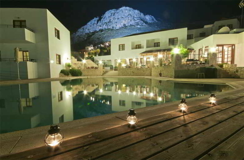 Hotel Amazones Village Suites