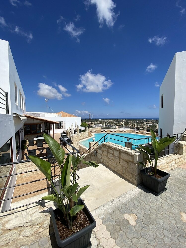 Hotel Amazones Village Suites