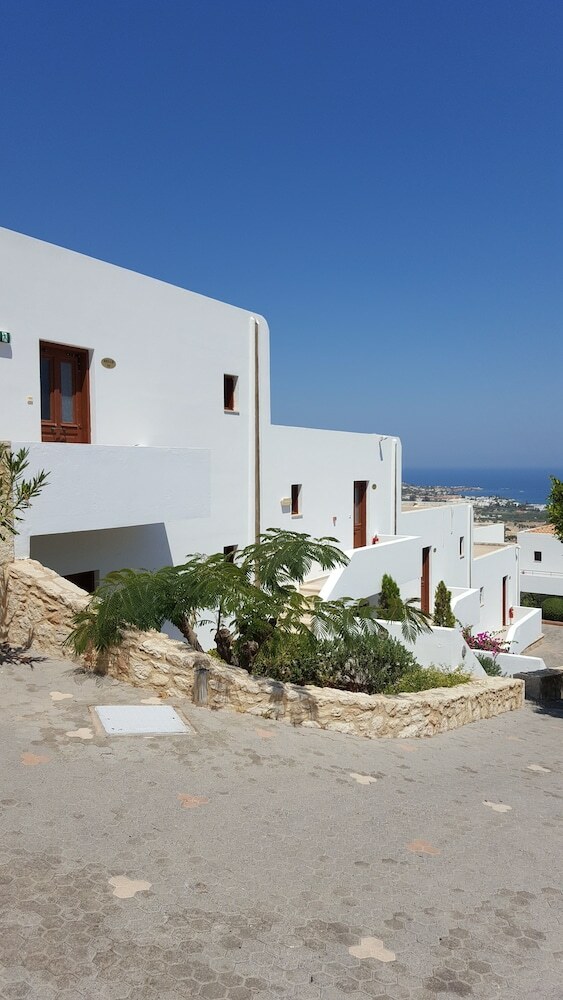Hotel Amazones Village Suites